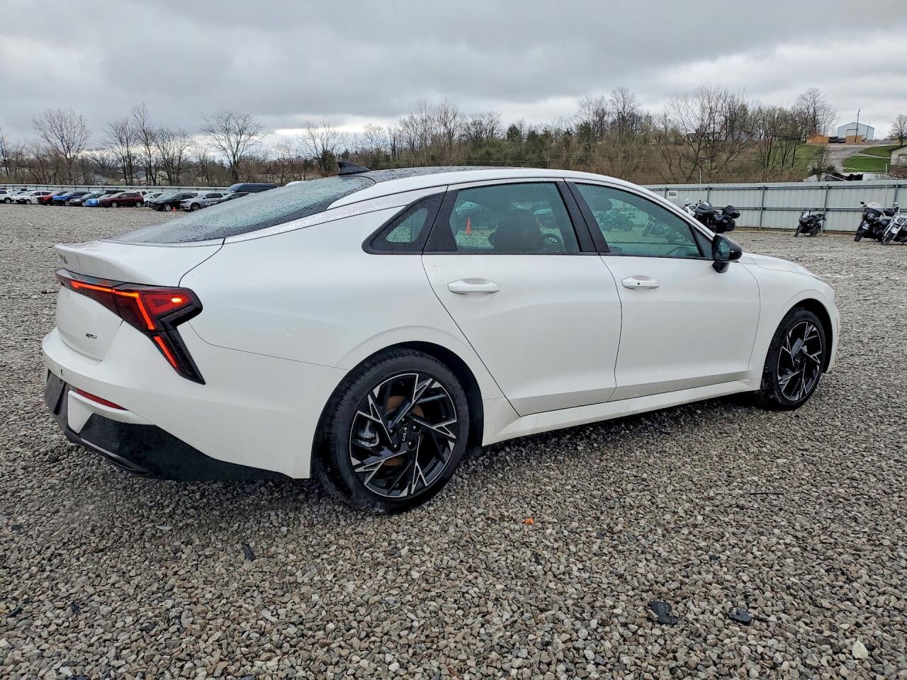 2025 Kia K5 Gt-Line - Фото 3