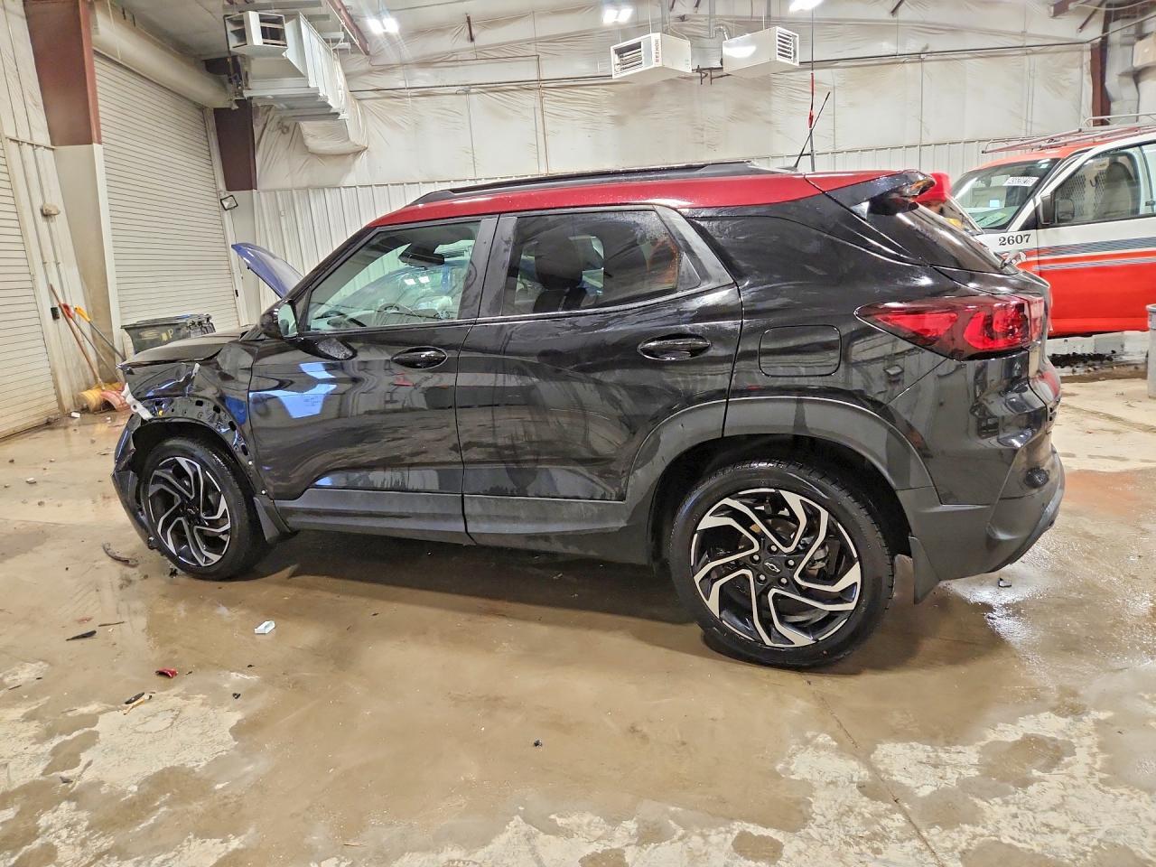 2025 Chevrolet Trailblazer Rs - Image 2