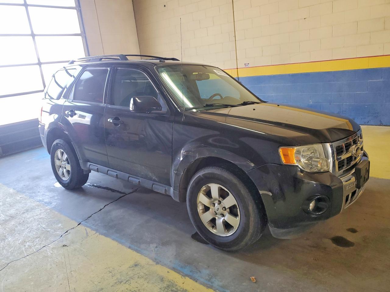 2012 Ford Escape Limited - Image 4