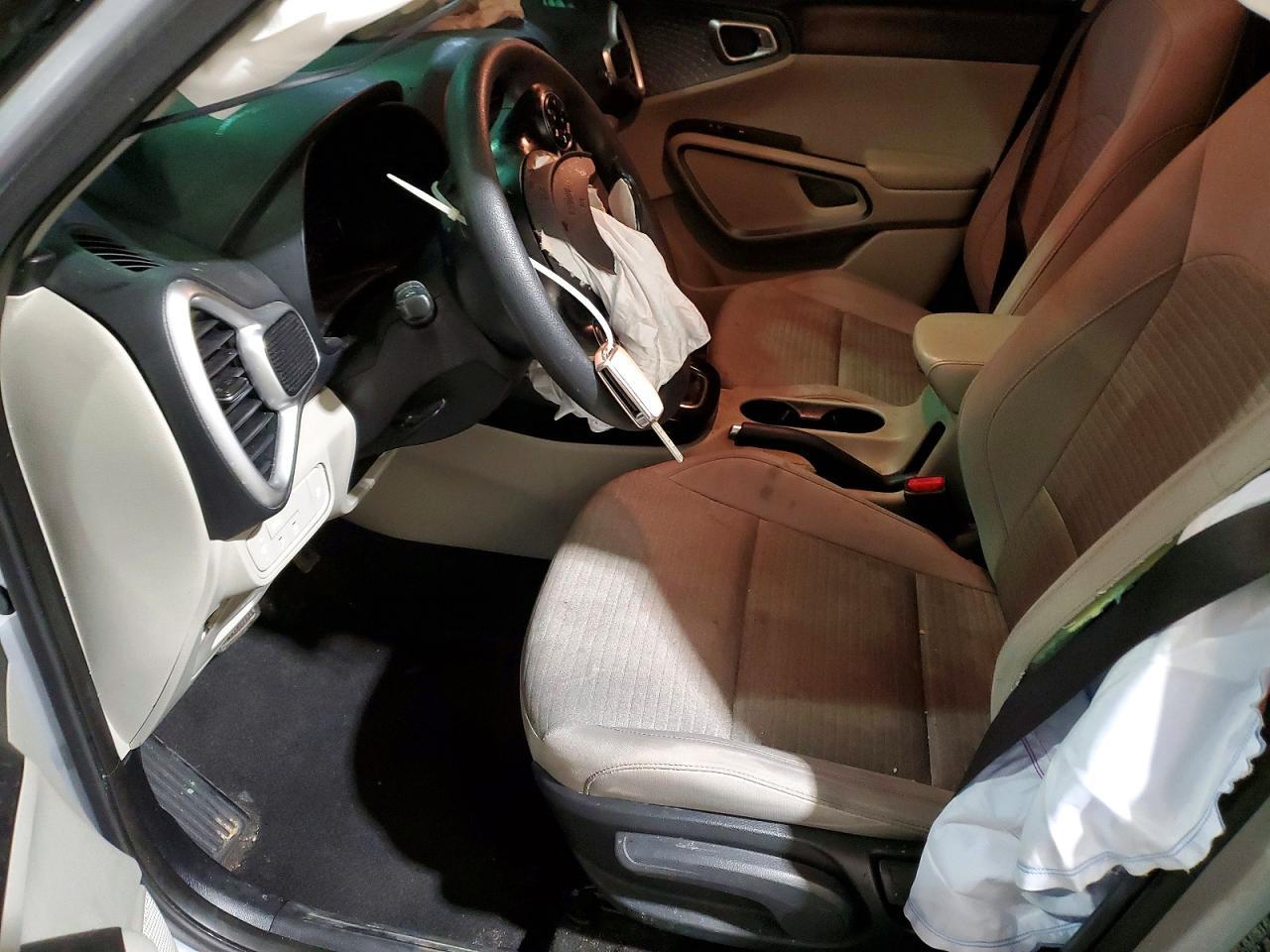 2020 Kia Soul S - Фото 7