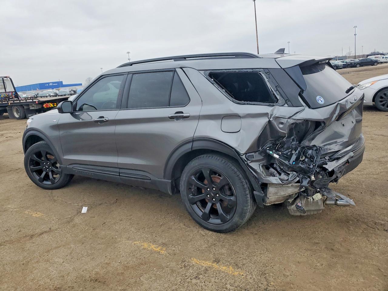 2023 Ford Explorer St-Line - Фото 2