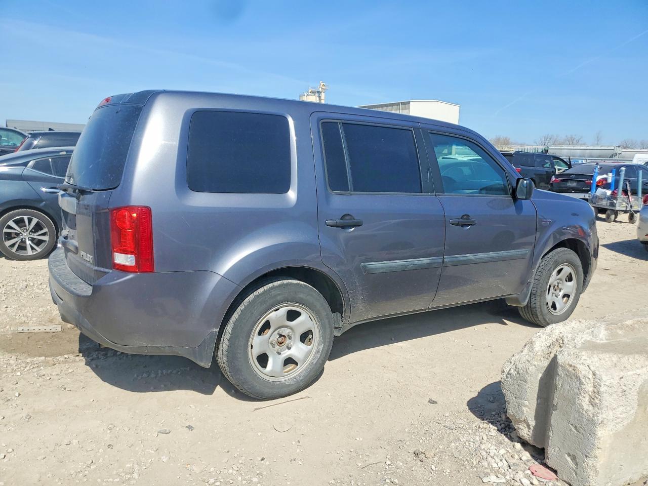 2015 Honda Pilot Lx - Image 3