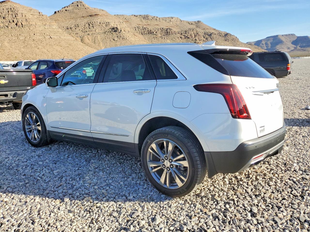 2023 Cadillac Xt5 Premium Luxury - Фото 2