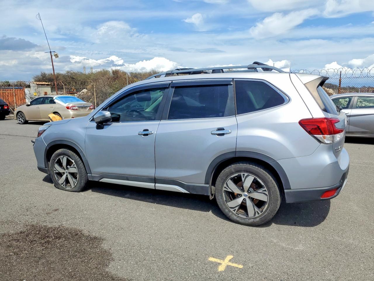 2019 Subaru Forester Touring - Фото 2