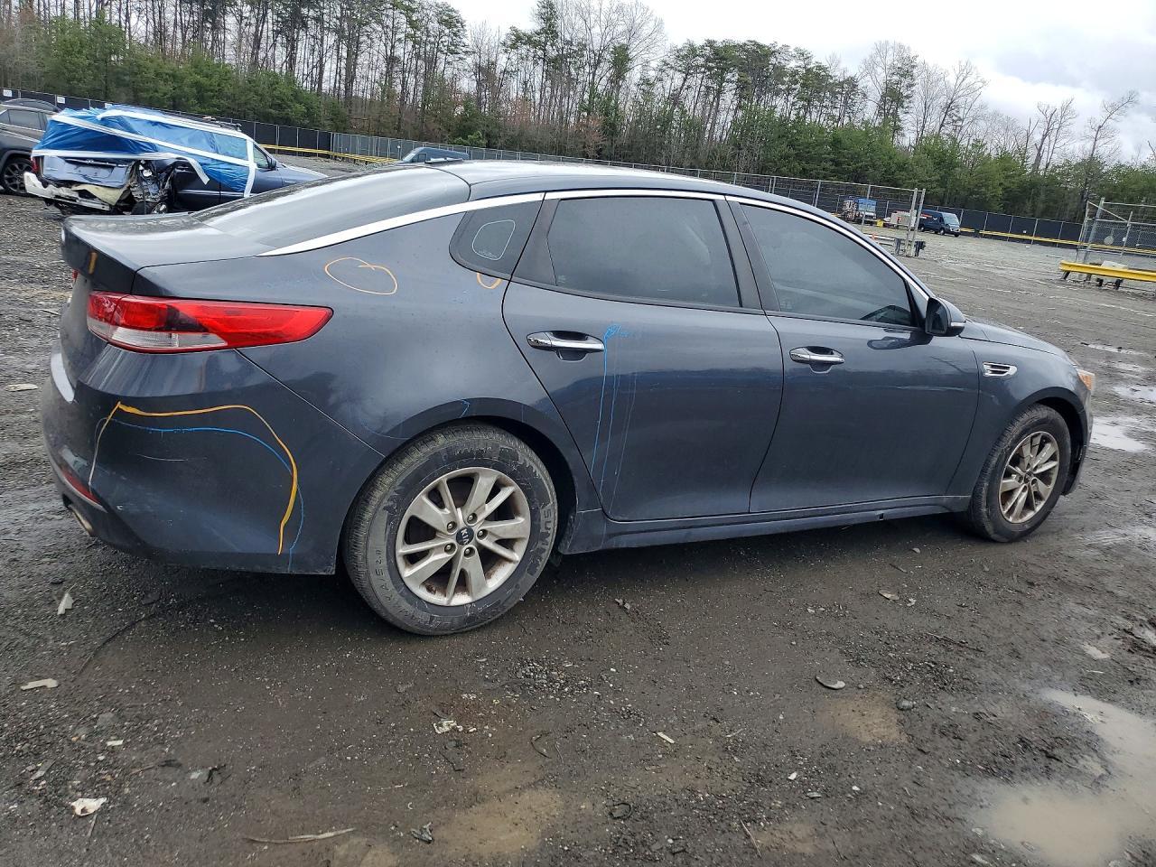 2017 Kia Optima Lx - Фото 3