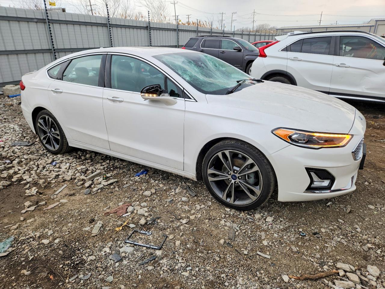 2020 Ford Fusion Titanium - Image 4
