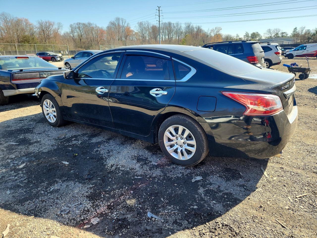 2013 Nissan Altima 2.5 - Фото 2
