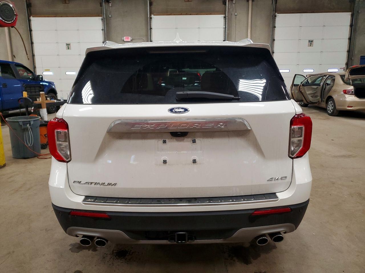 2023 Ford Explorer Platinum - Фото 6