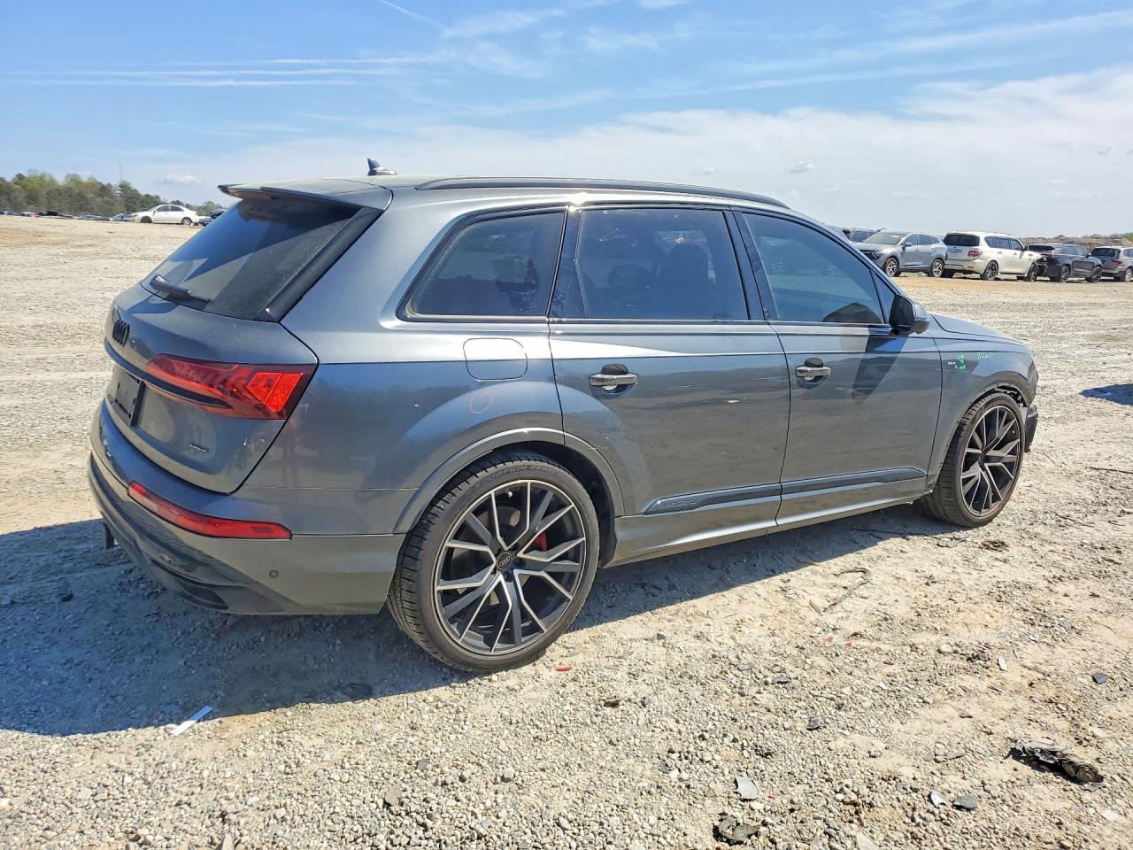 2024 Audi Q7 Prestige S-Line - Фото 3