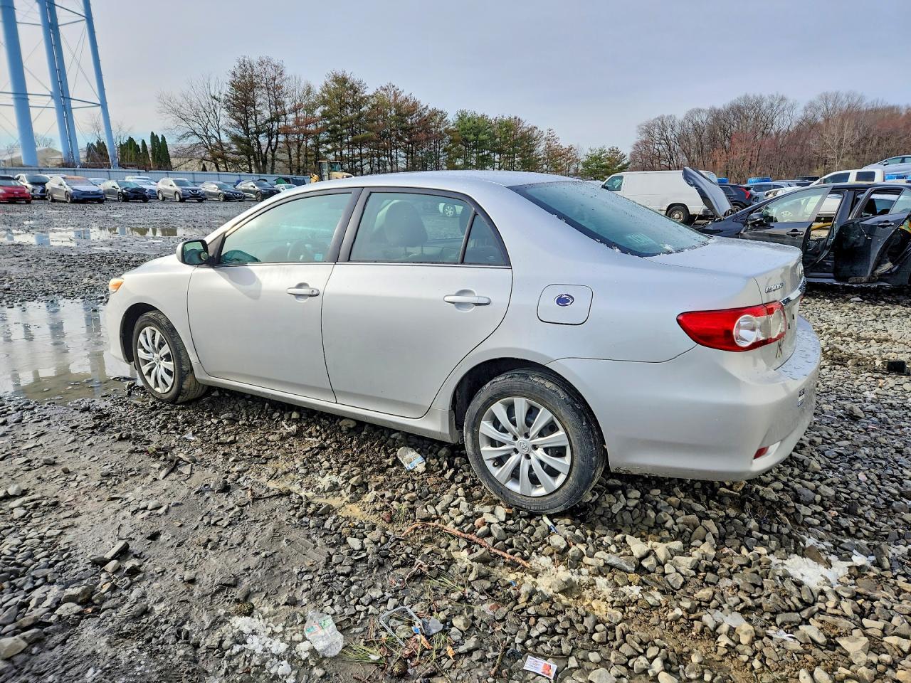 2013 Toyota Corolla Le - Image 2