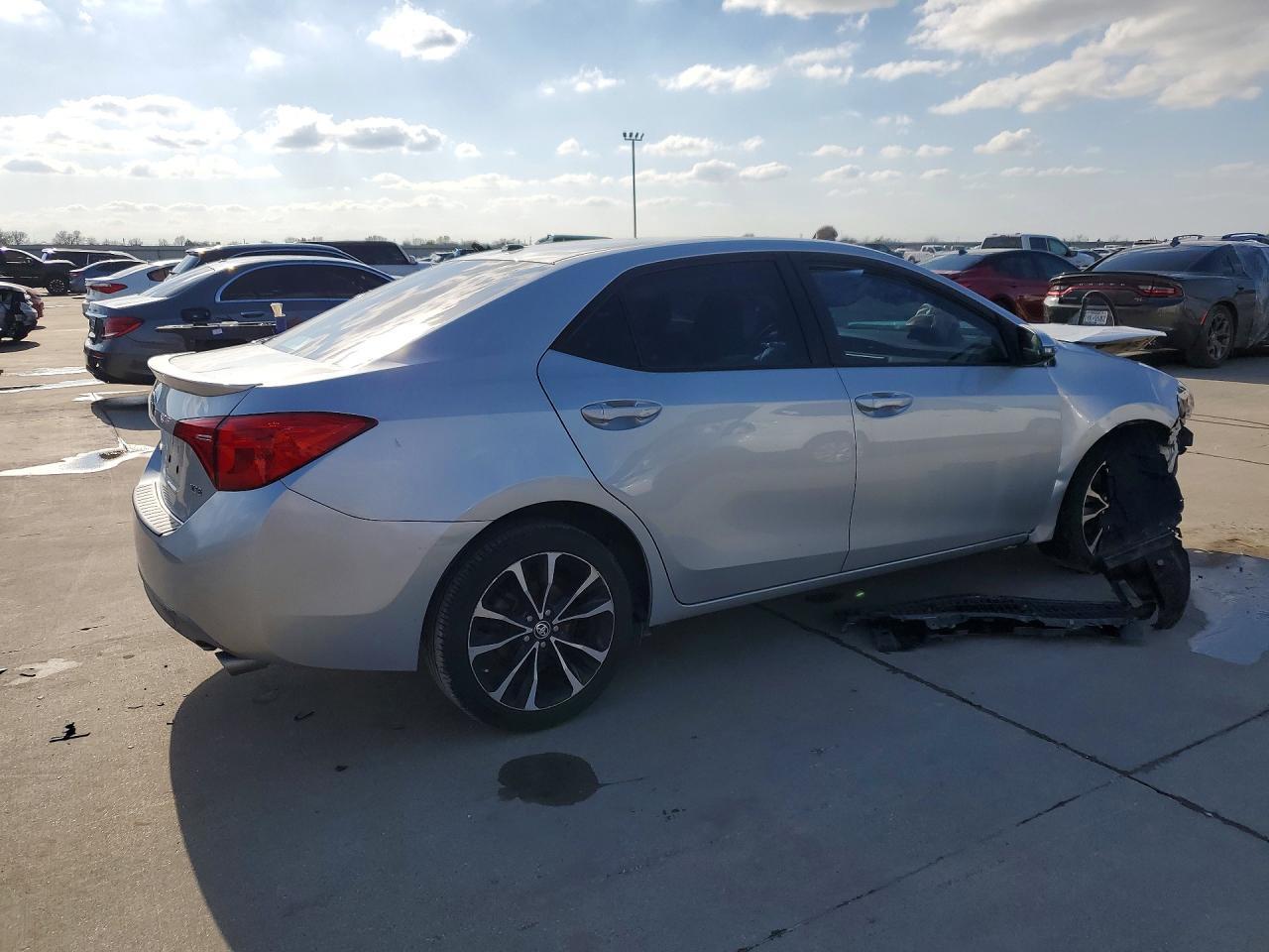 2018 Toyota Corolla Xse - Фото 3