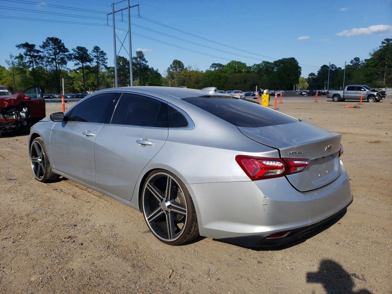 2022 Chevrolet Malibu Lt - Image 2