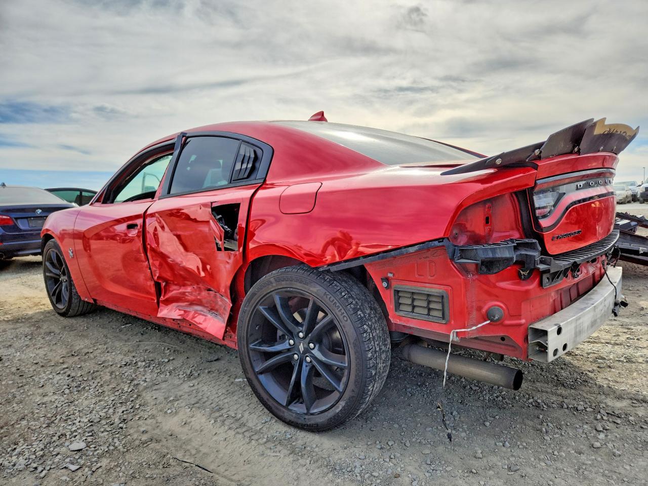 2018 Dodge Charger R - Image 2
