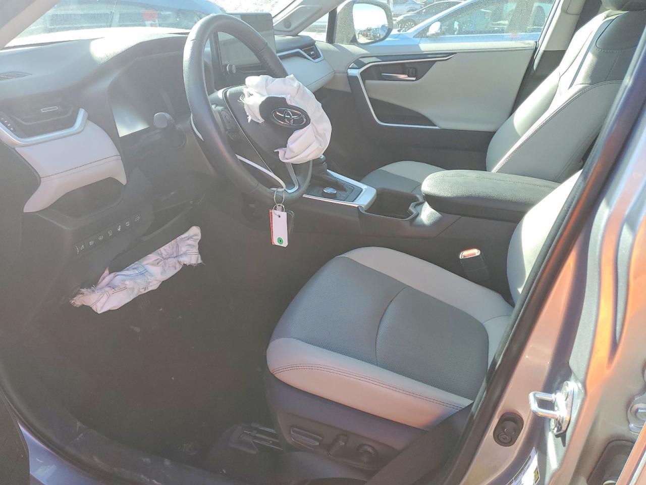 2024 Toyota Rav4 Limited - Фото 7