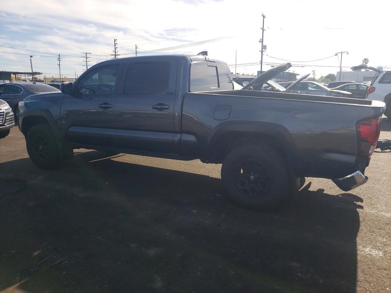 2023 Toyota Tacoma Double Cab - Image 2