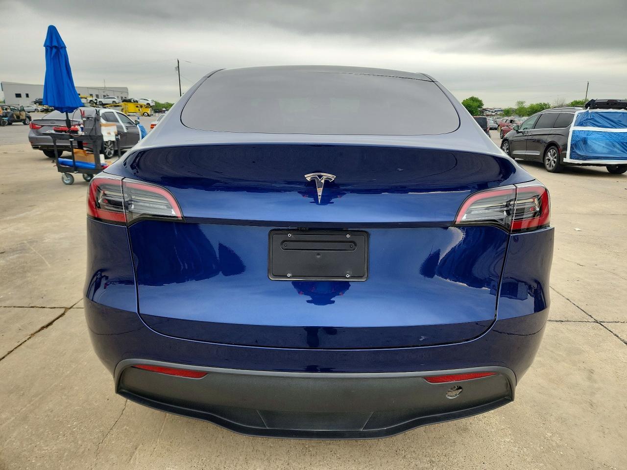 2024 Tesla Model Y - Image 6