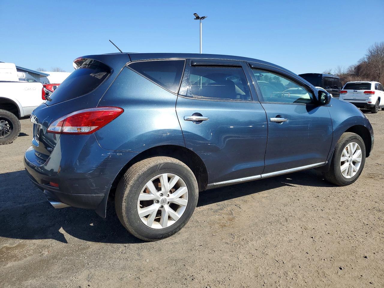 2013 Nissan Murano S - Фото 3