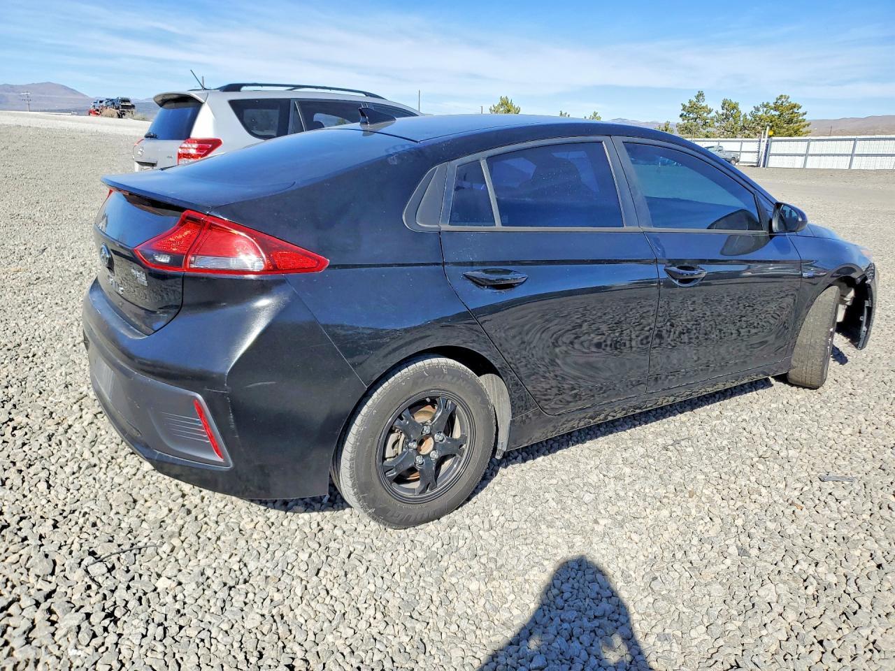 2020 Hyundai Ioniq Hybrid Blue - Image 3