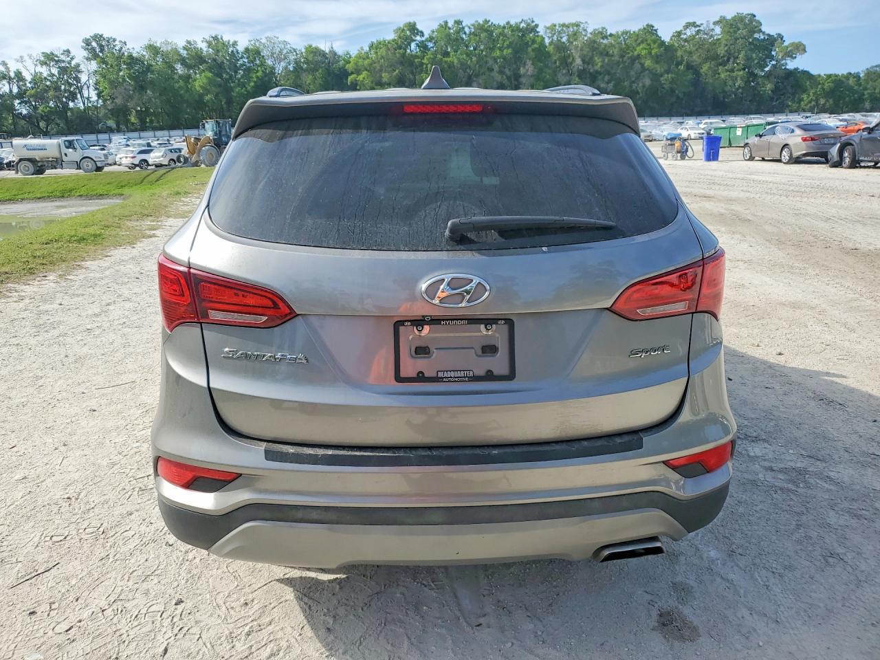 2017 Hyundai Santa Fe Sport 2.4L - Image 6