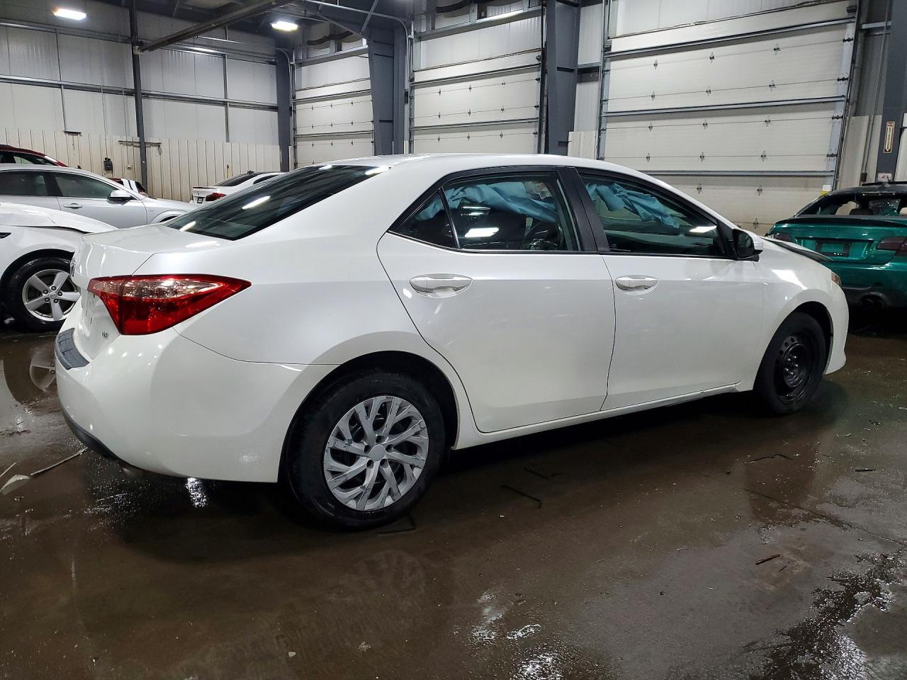 2017 Toyota Corolla Le - Фото 3