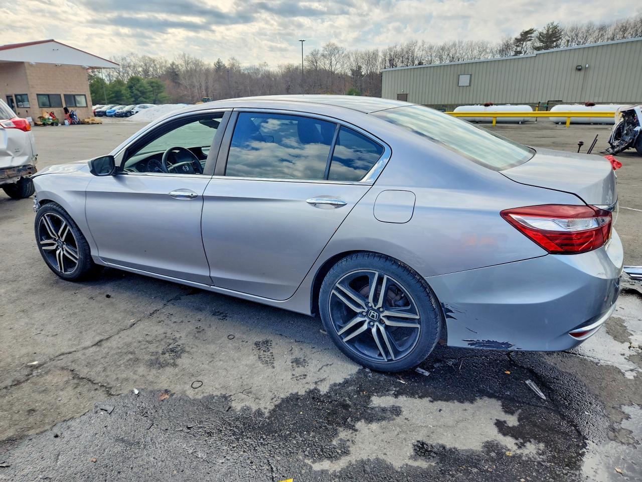 2017 Honda Accord Lx - Фото 2