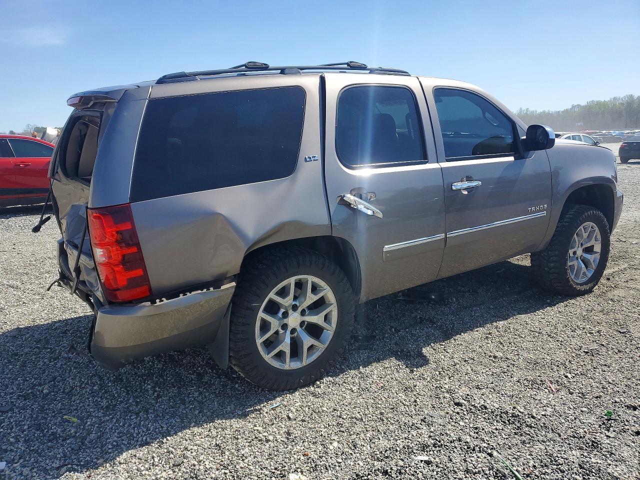 2011 Chevrolet Tahoe K1500 Ltz - Фото 3