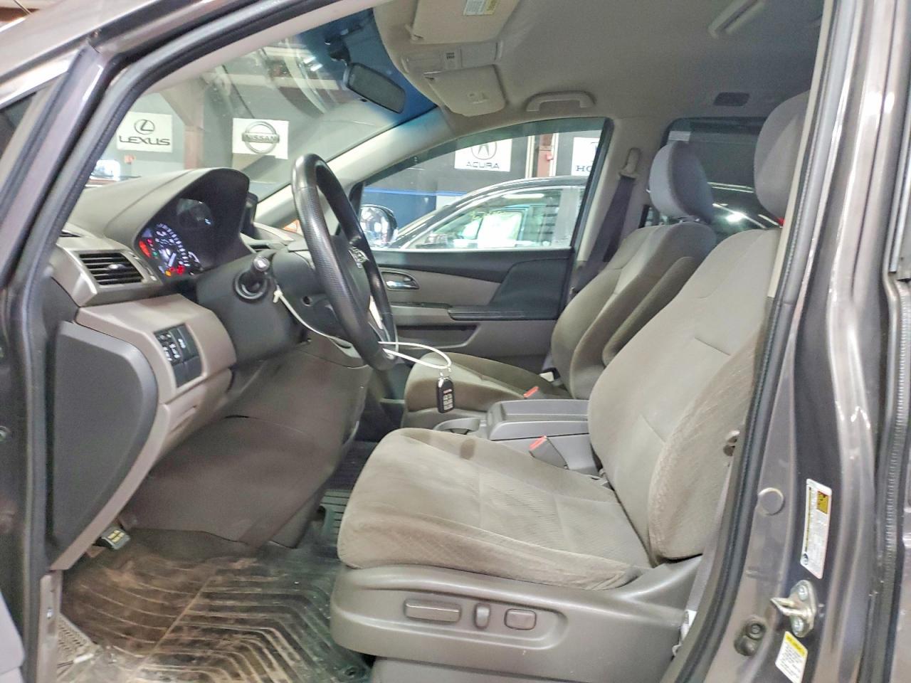 2016 Honda Odyssey Se - Фото 7