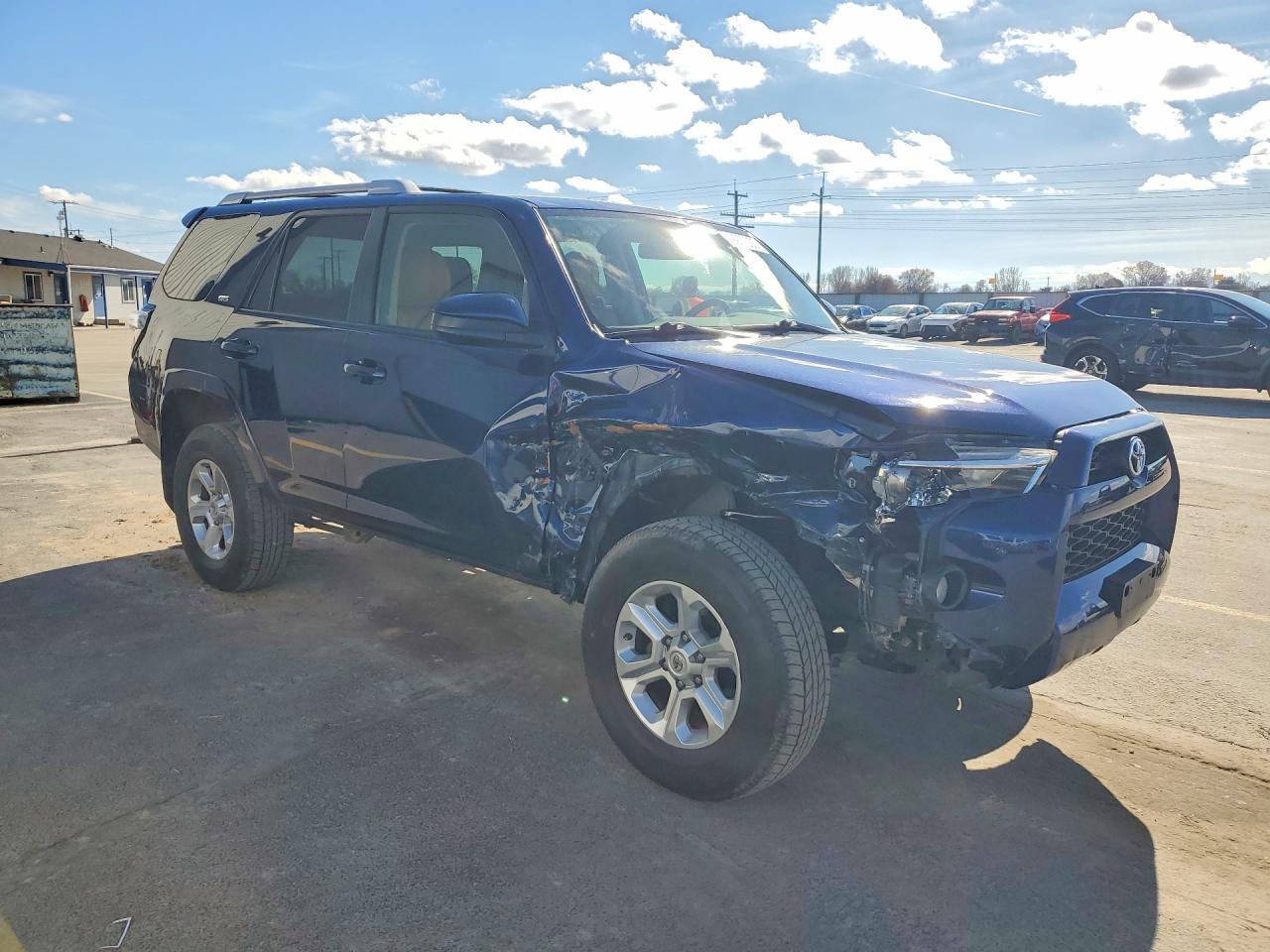 2016 Toyota 4Runner Sr5 - Image 4