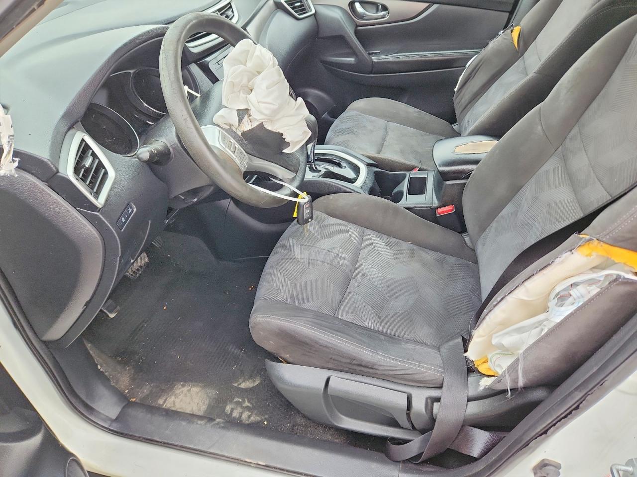 2015 Nissan Rogue S - Фото 7