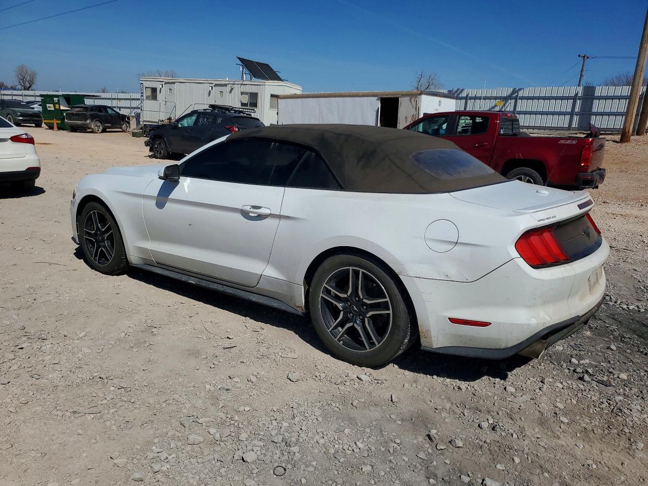 2018 Ford Mustang - Фото 2