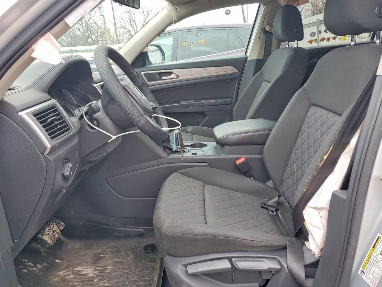 2018 Volkswagen Atlas S - Image 7