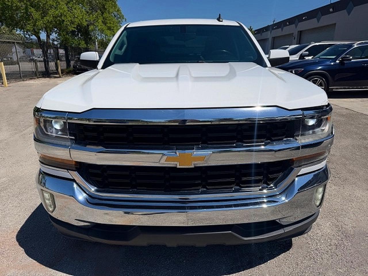2018 Chevrolet Silverado C1500 Lt - Image 5