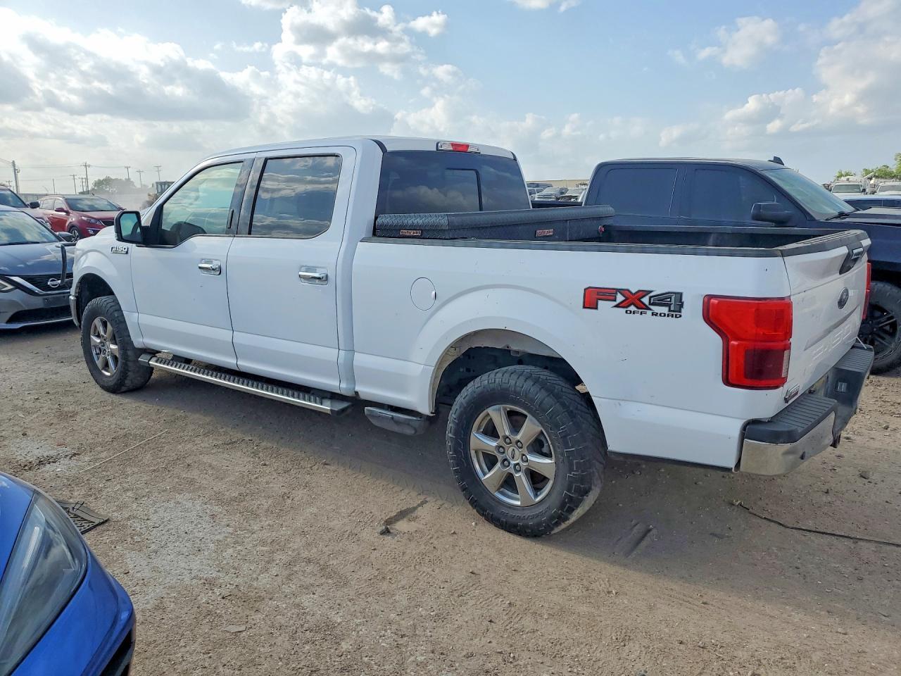 2019 Ford F150 Xlt 4Wd 5.0L V8 Crew Cab - Фото 2