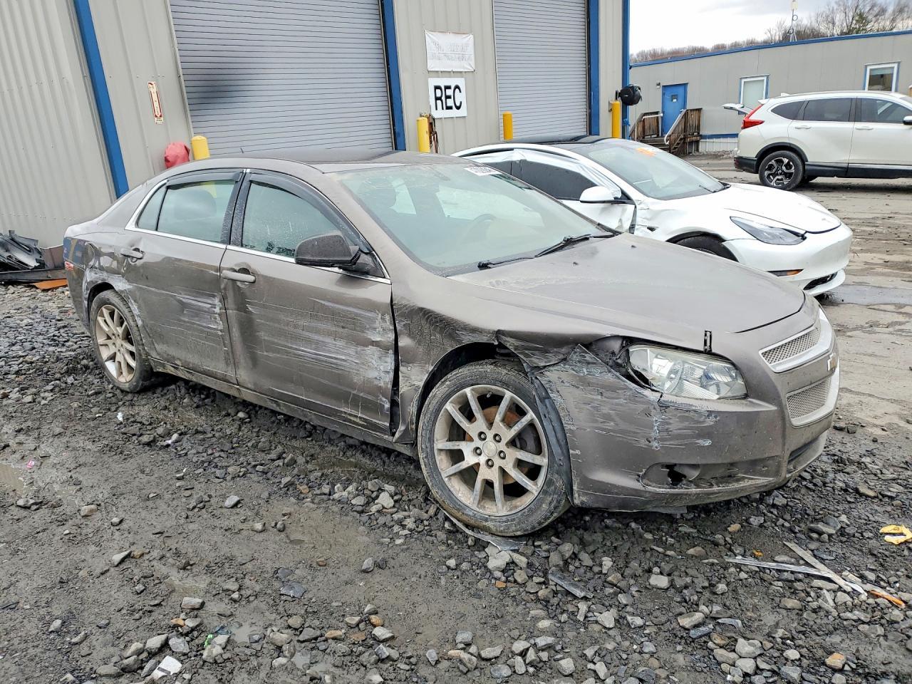 2011 Chevrolet Malibu Ls - Image 4