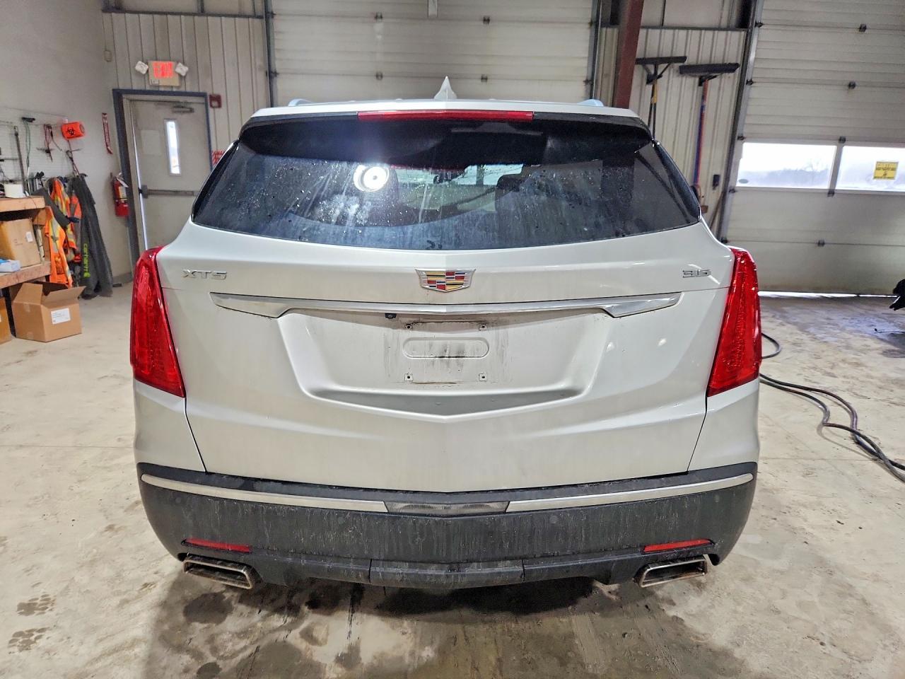 2017 Cadillac Xt5 - Image 6