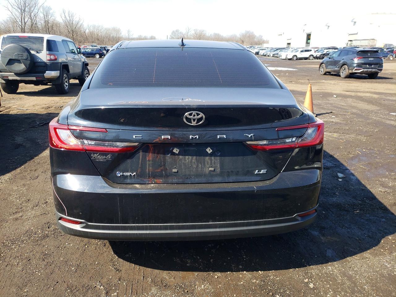 2025 Toyota Camry Le - Фото 6