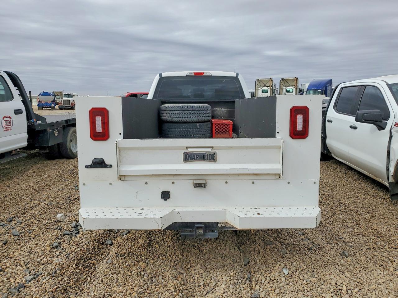 2019 Ford F350 Super Duty Utility / Service Truck - Image 6