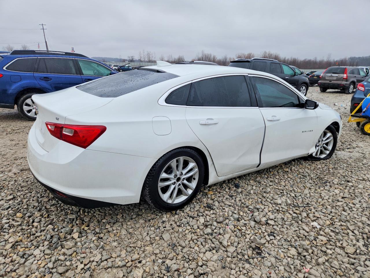 2018 Chevrolet Malibu Lt - Image 3