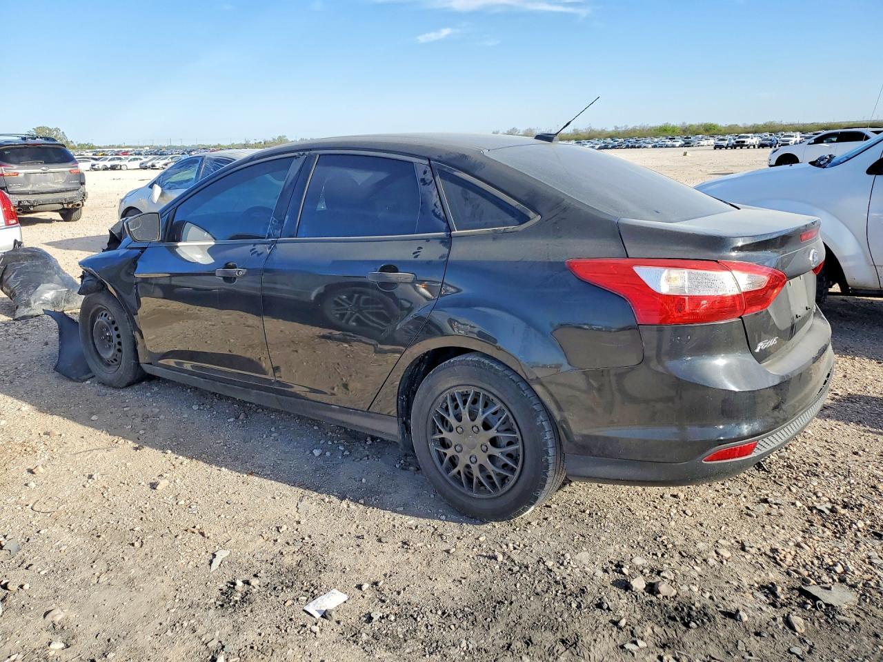 2014 Ford Focus S - Фото 2