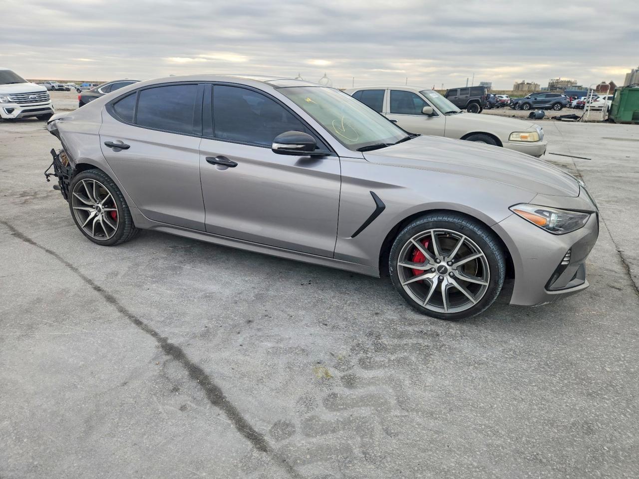 2021 Genesis G70 3.3T - Фото 4