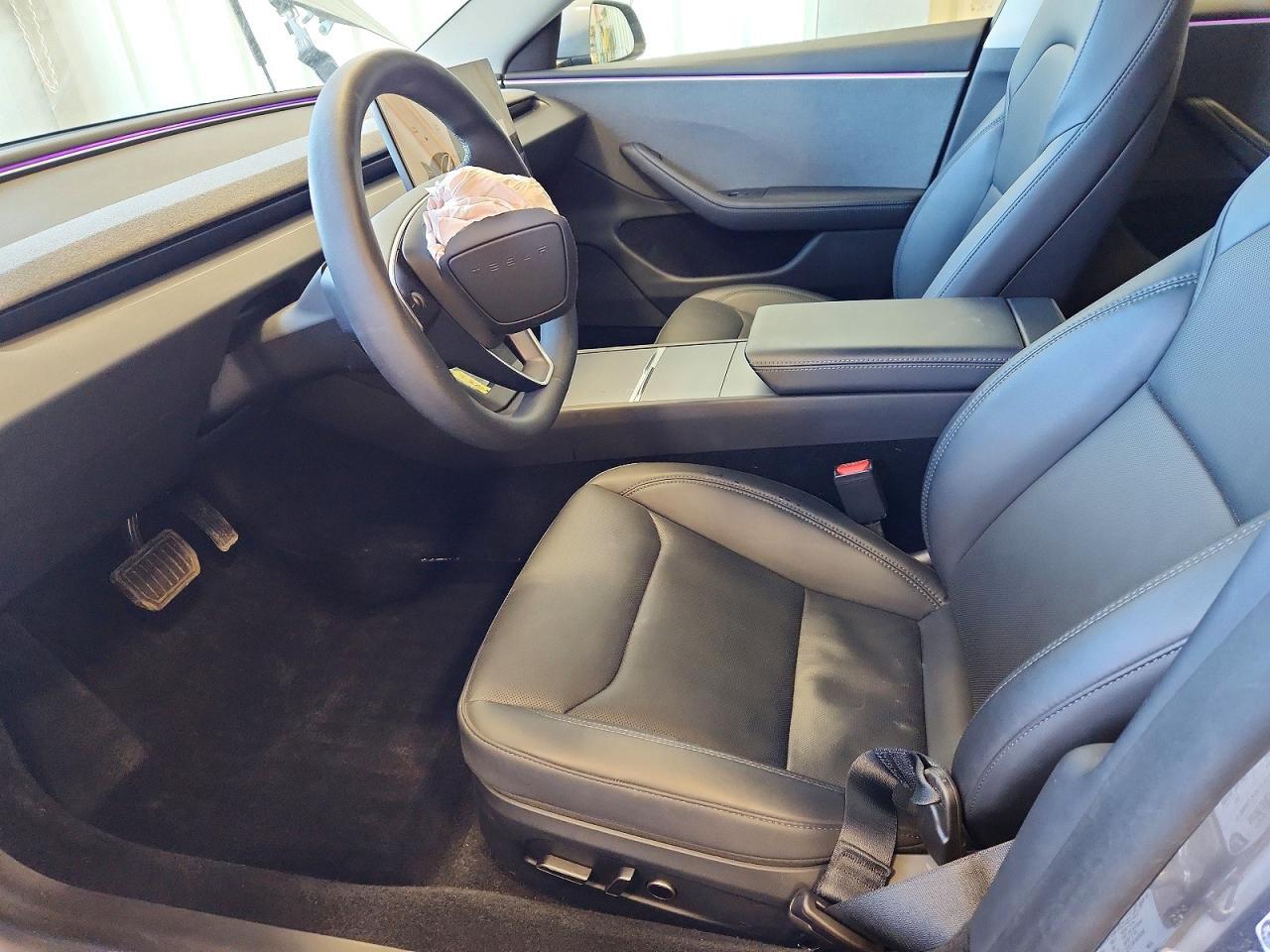 2025 Tesla Model 3 - Image 7