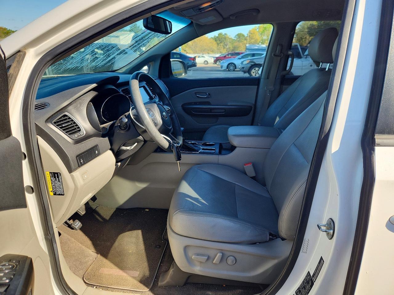 2020 Kia Sedona Lx - Image 7