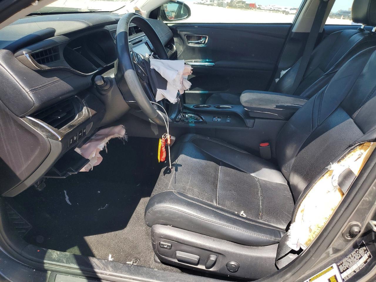 2016 Toyota Avalon Hybrid Limited - Image 7