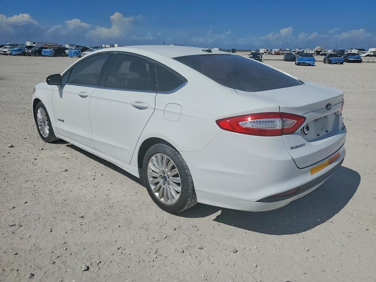 2013 Ford Fusion Se Hybrid - Фото 2