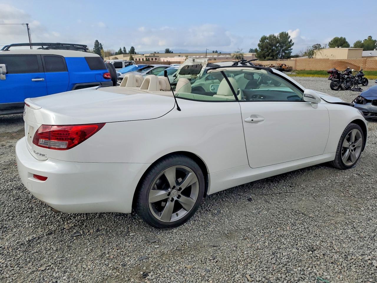 2011 Lexus Is 250C Base - Фото 3