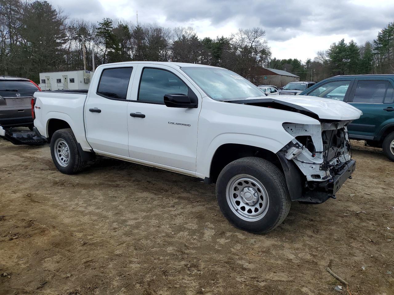 2024 Chevrolet Colorado - Фото 4