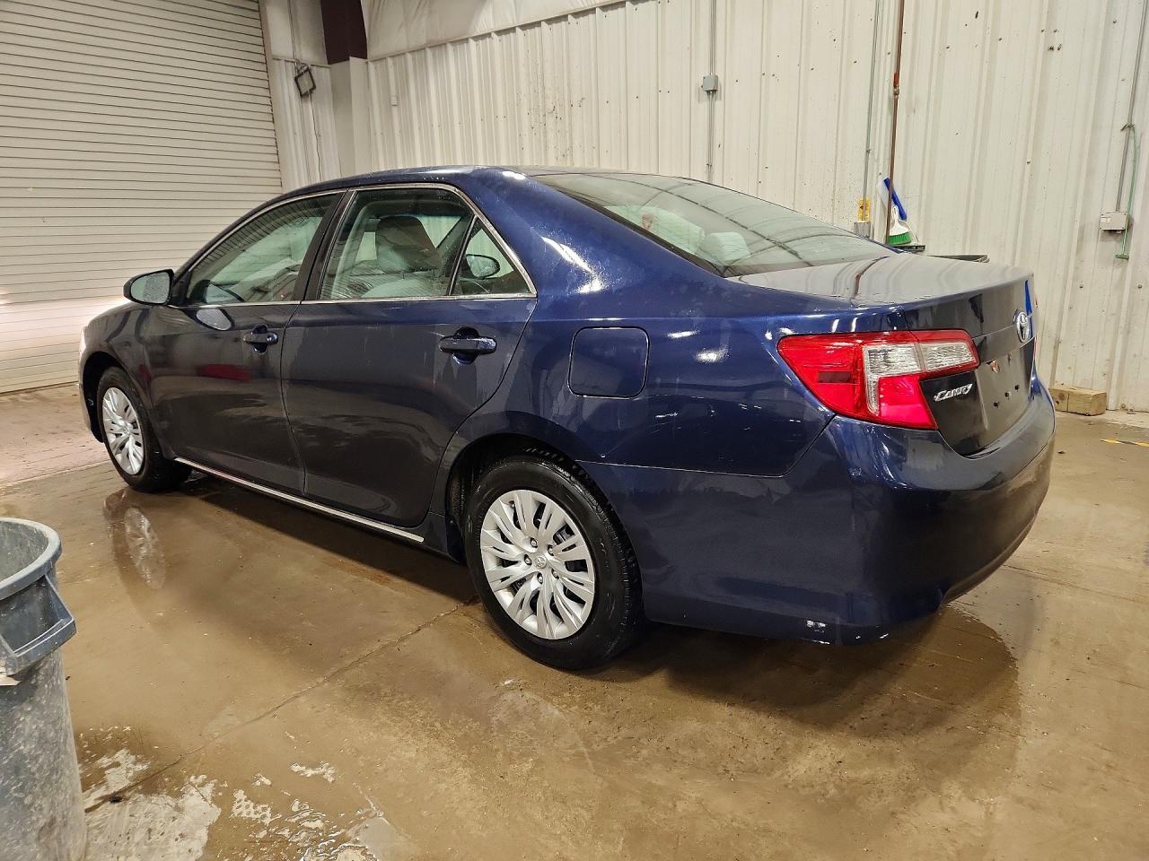 2014 Toyota Camry Le - Image 2