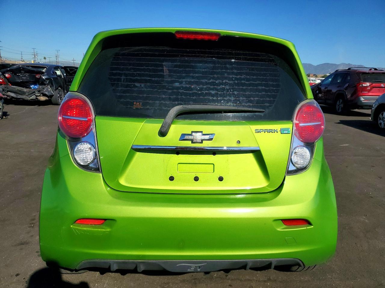 2015 Chevrolet Spark Ev 2Lt - Image 6