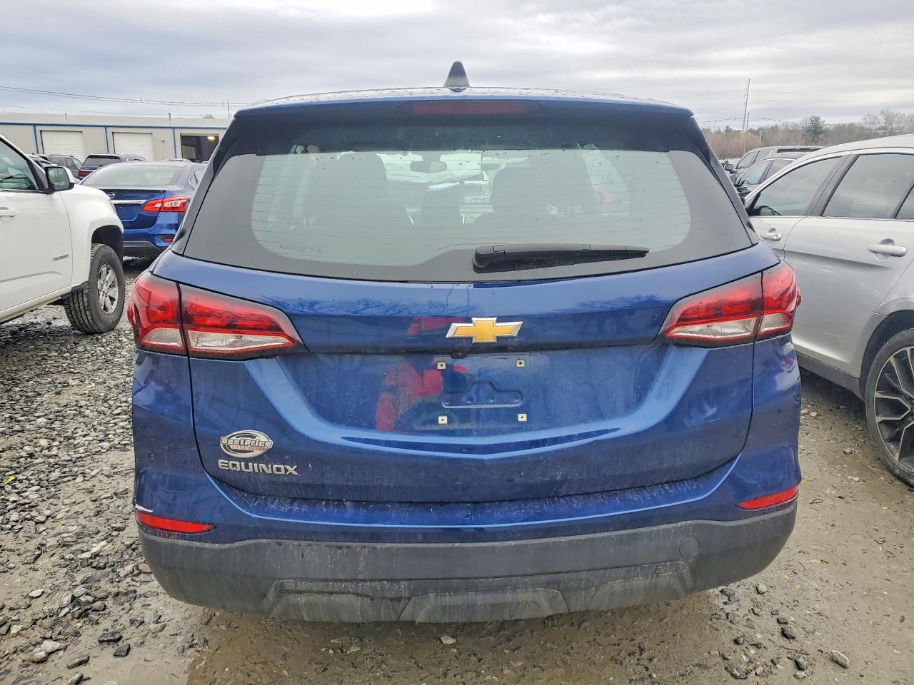 2022 Chevrolet Equinox Ls - Фото 6