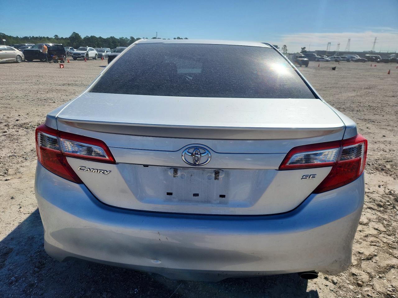 2014 Toyota Camry Se - Фото 6